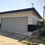 豊川市：鎧張りにした外観が目を惹く蔵をイメージしたガレージ