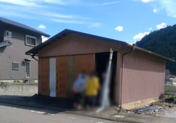 ホームページ更新：車庫シャッター取替と離れ屋根改修